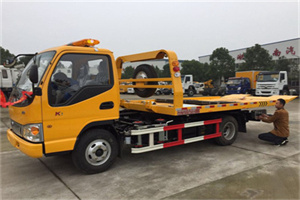 通榆哪里有拖车服务