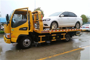 通榆附近拖车救援24小时服务热线